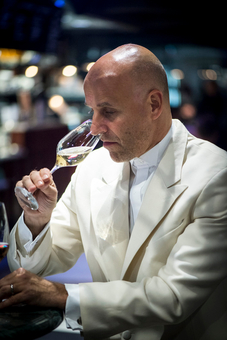 Champagne Master Class by Richard Juhlin